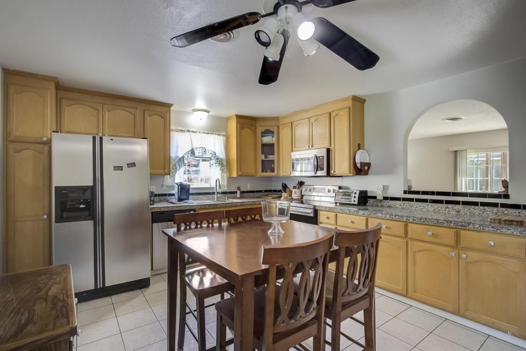 Photo of the old kitchen prior to remodel